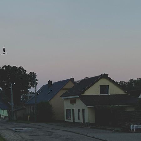 Cieszyno- Uroczy Domek Do Wynajecia Złocieniec Eksteriør billede
